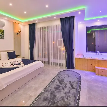 Antalya Kas Kalkan Kinik 8 Kisilik Kiralik فيلة